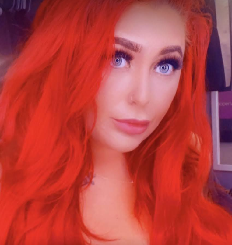 Rhode Island OnlyFans Model sexy Foto – Ariana – @arriianna_lynne trägt rote Haare