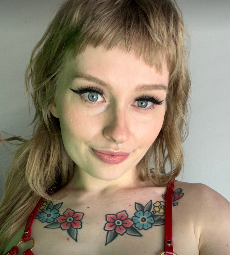 Barbie (@barbiexparker) onlyfans-Modell aus Pennsylvania, Bild mit Tätowierung